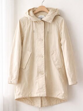 Helly Hansen JPN Connections Hooded Rain Jacket Cream Minimalist Coat Medium